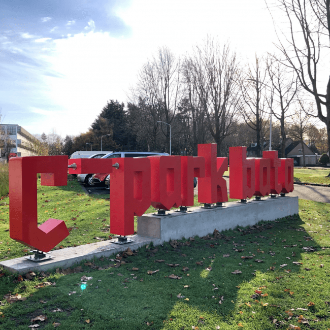 Cpark Bata logo voorzijde